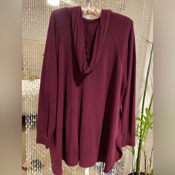 OVERSIZED LONG SLEEVE HOODIE - Picture 2 of 5